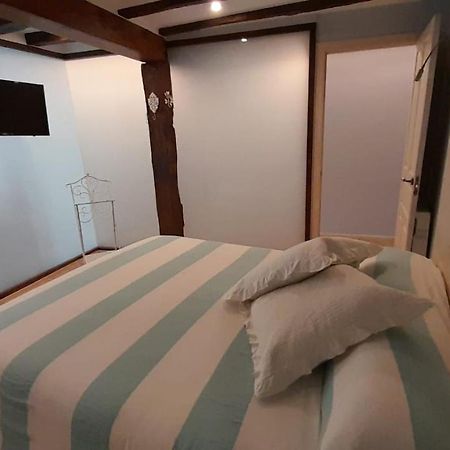 Precioso Apartamento Al Lado De La Catedral Burgos Bagian luar foto